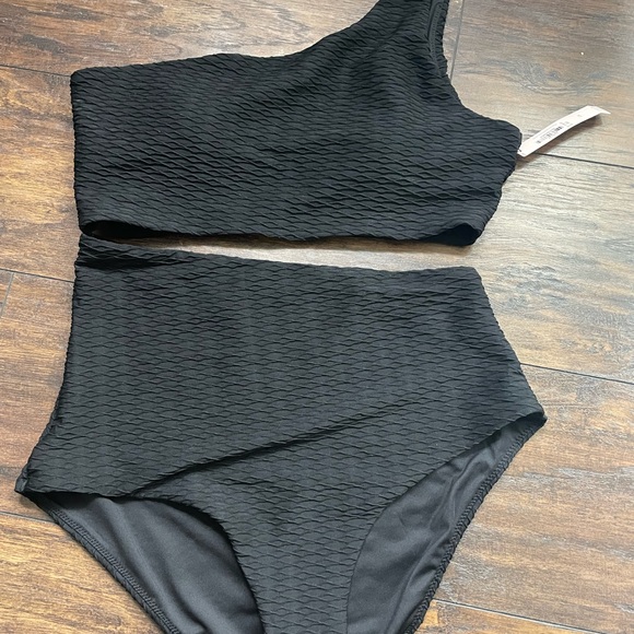 Victoria's Secret Black Textured Swimwear NWT